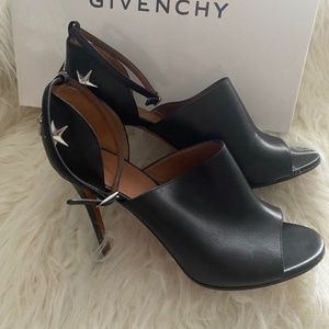 Givenchy heels size 9